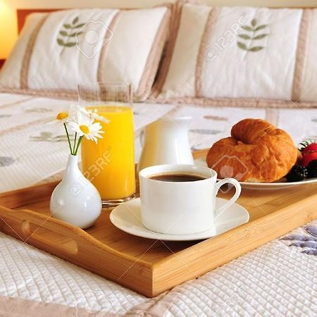 Hotel Gula Batizovce Екстер'єр фото