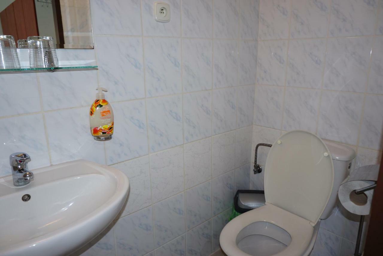Hotel Gula Batizovce Екстер'єр фото